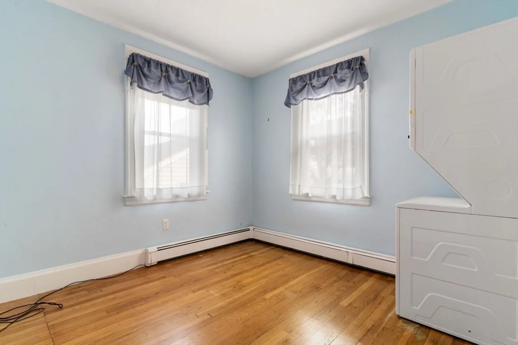 Photo of 37 Greenhalge Ave