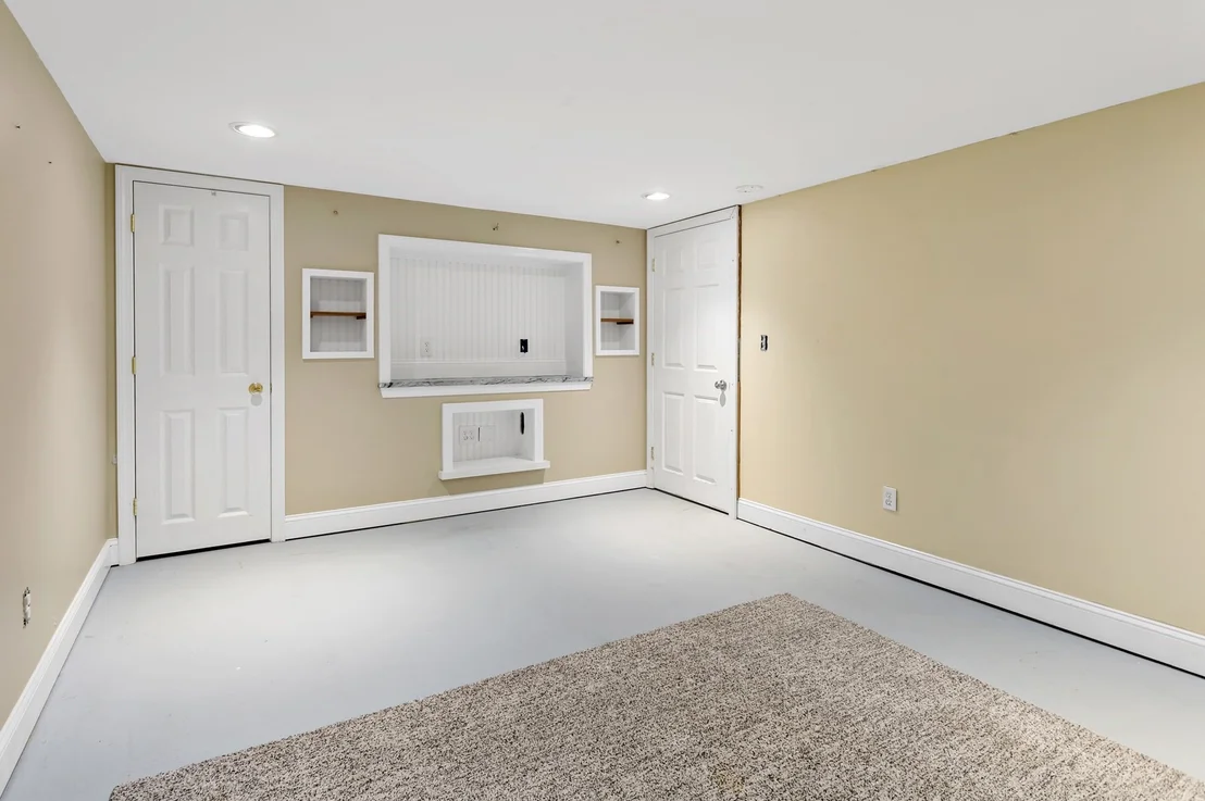 Photo of 43 Forest Dr
