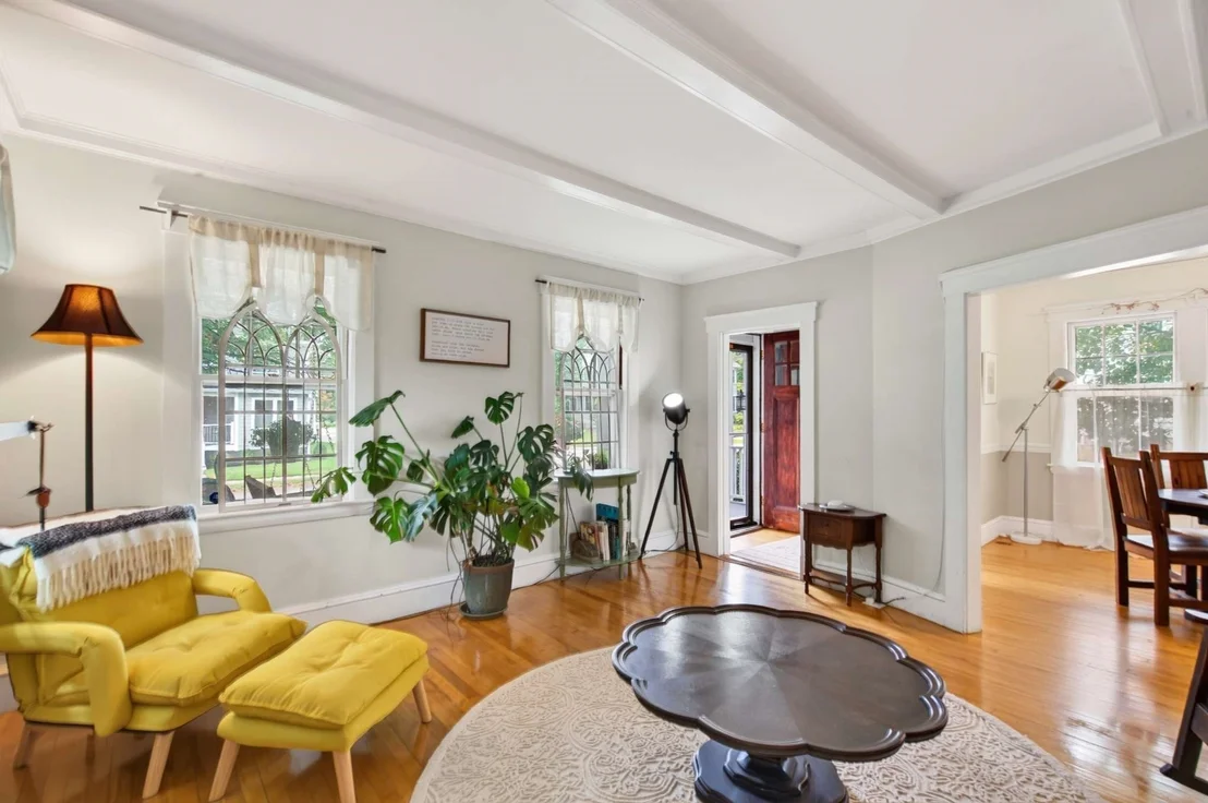Photo of 362 Mount Vernon St