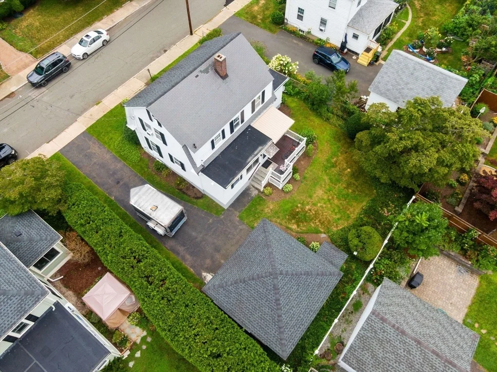 Photo of 3 Roosevelt Road