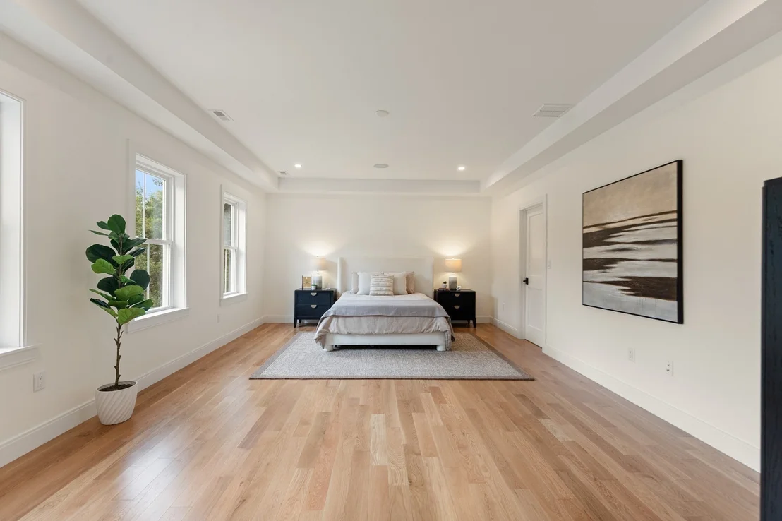 Photo of 472 Summer Avenue