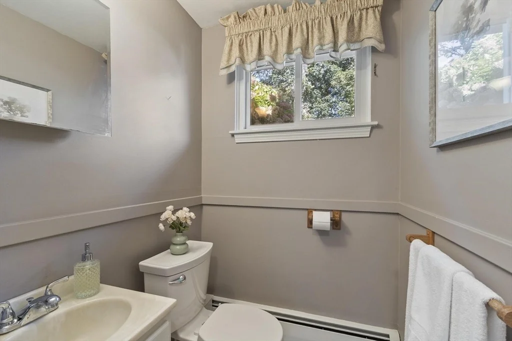 Photo of 6 Black Horse Dr