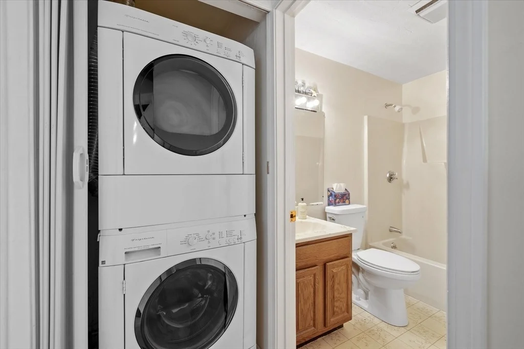 Photo of Unit A16 at 11 Gibbs St