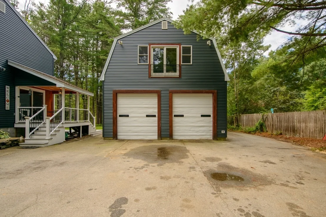 Photo of 135 Lowell Rd