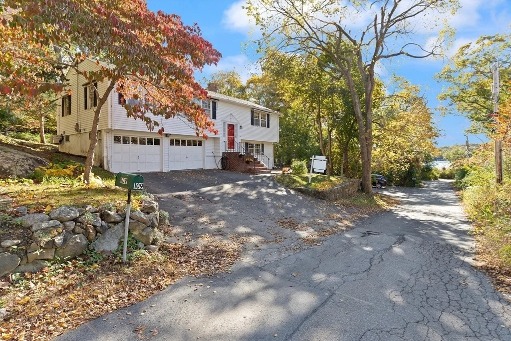 Photo of 109 Riverview Rd