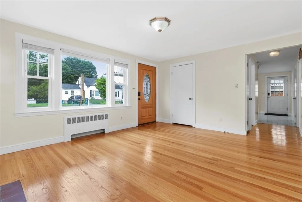 Photo of 37 Kenmore Rd