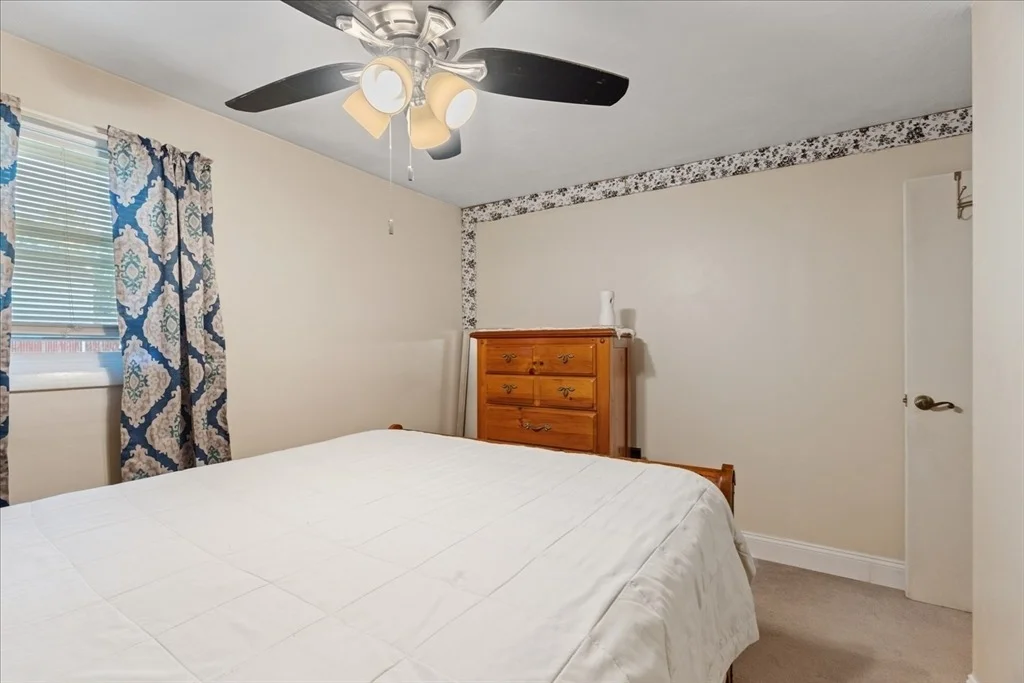 Photo of 31 Stephen Dr