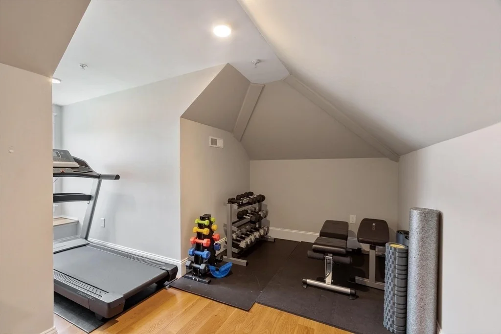 Photo of 7 Bridle Spur Ln