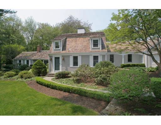 Photo of 66 Williamsburg Ln