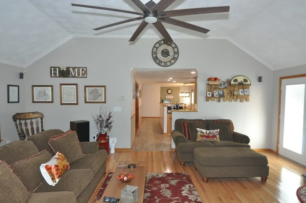 Photo of 8 James Ave