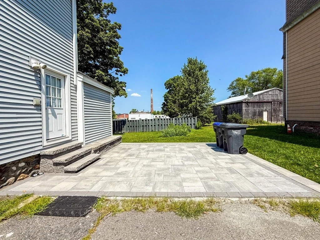 Photo of 85 Prescott St