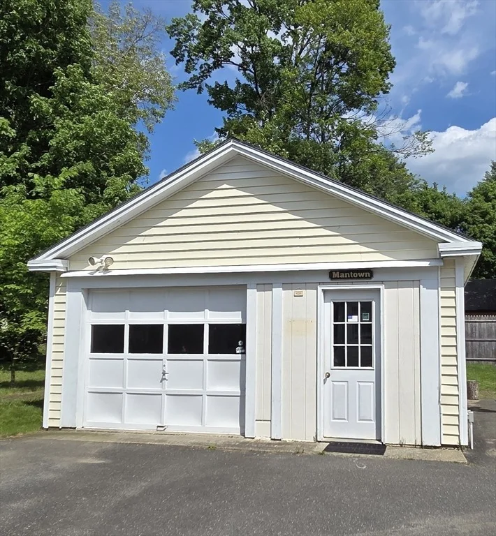 Photo of 351 Davis Street