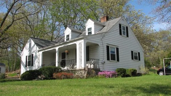Photo of 321 Massasoit Rd