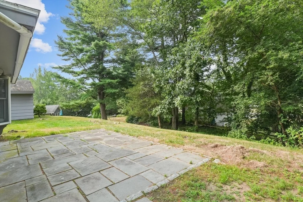Photo of 8 Birch Ln