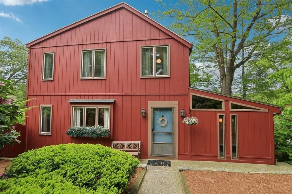 Photo of 56 Pine Point Rd