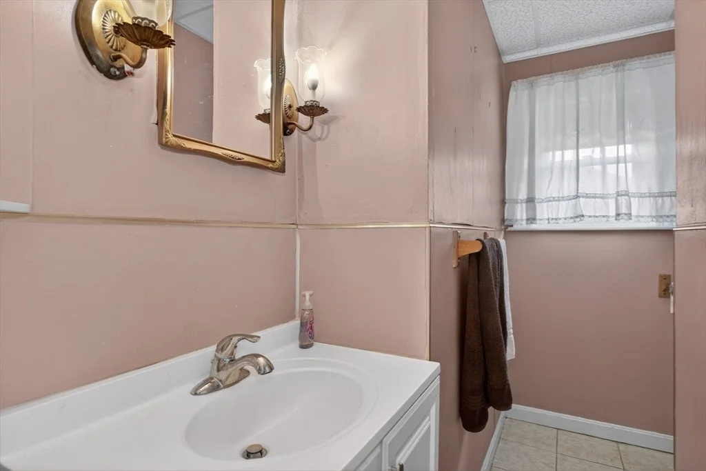 Photo of 112 Shawmut Avenue