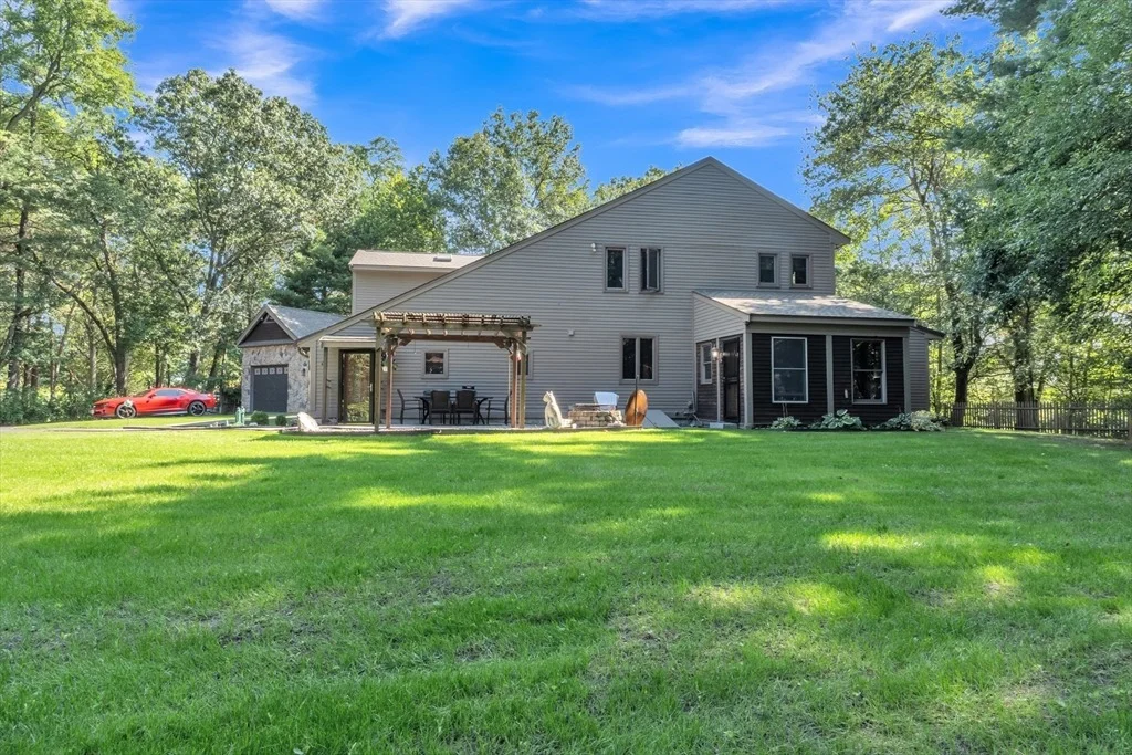 Photo of 8 Brookside Rd