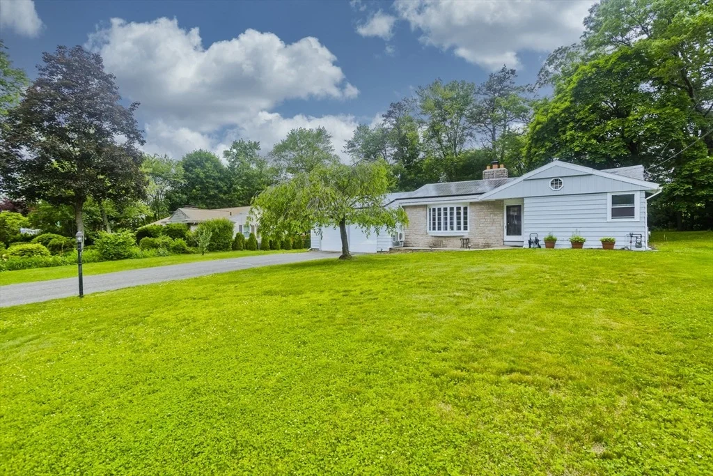 Photo of 42 Catalina Dr