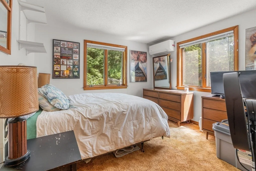 Photo of 679 Poponessett Road