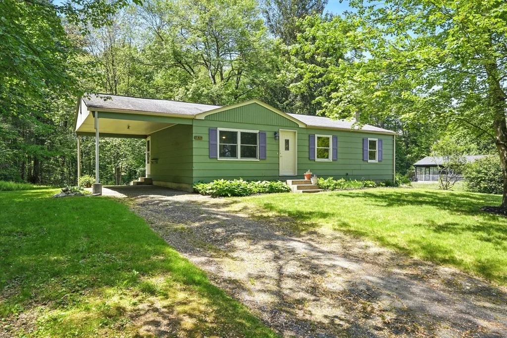 Photo of 161 Farmington Rd