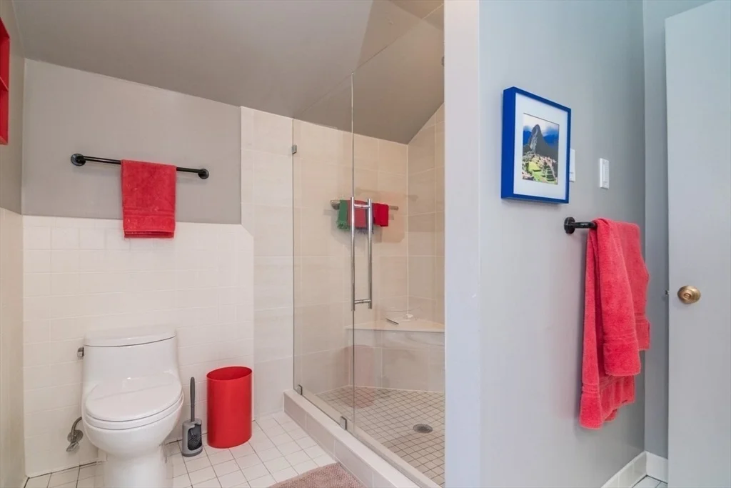 Photo of 43 Morgan Cir