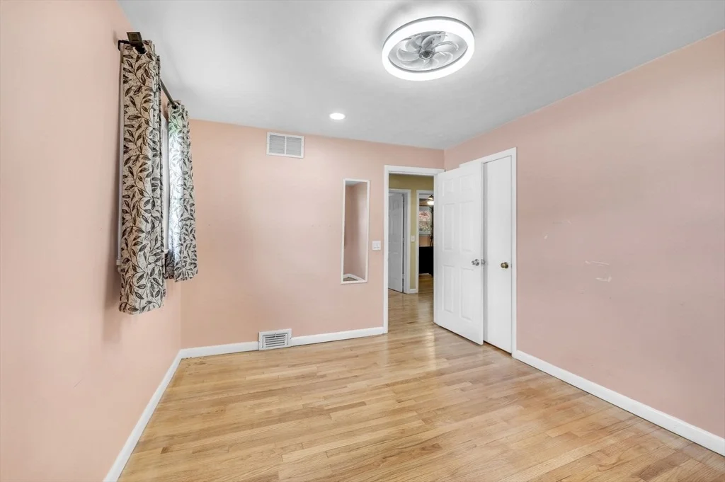 Photo of 72 Paulson Dr