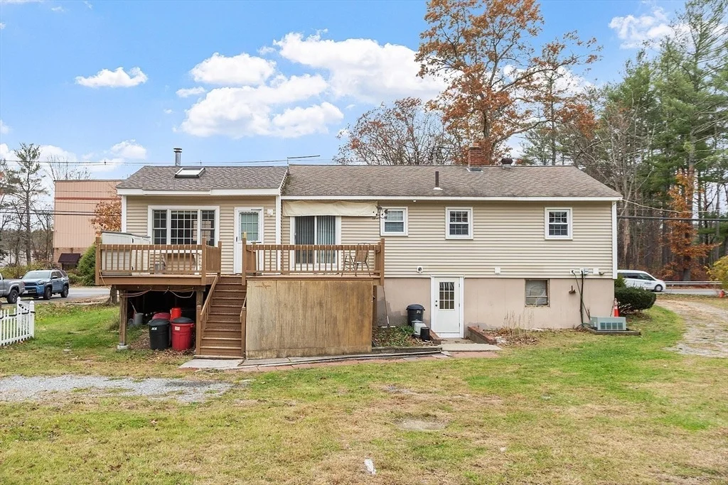 Photo of 927 Main St