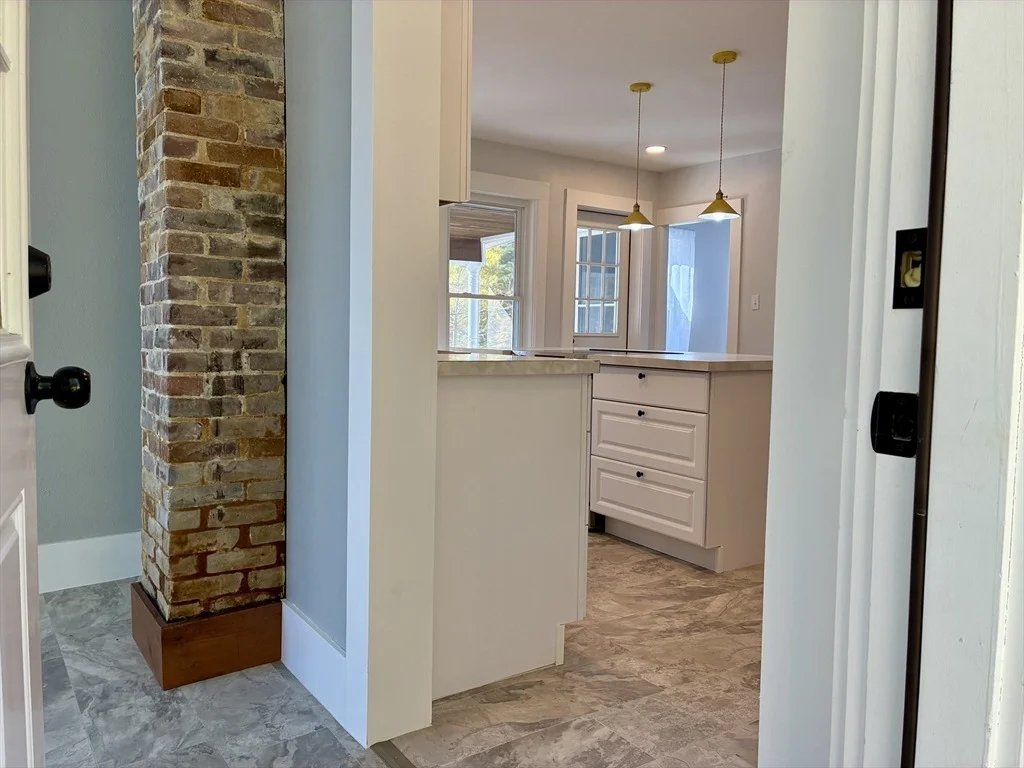Photo of 140 Mechanic St