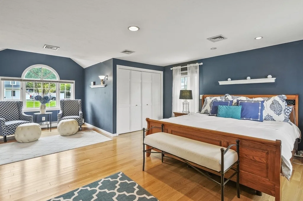 Photo of 19 Wachusett Circle