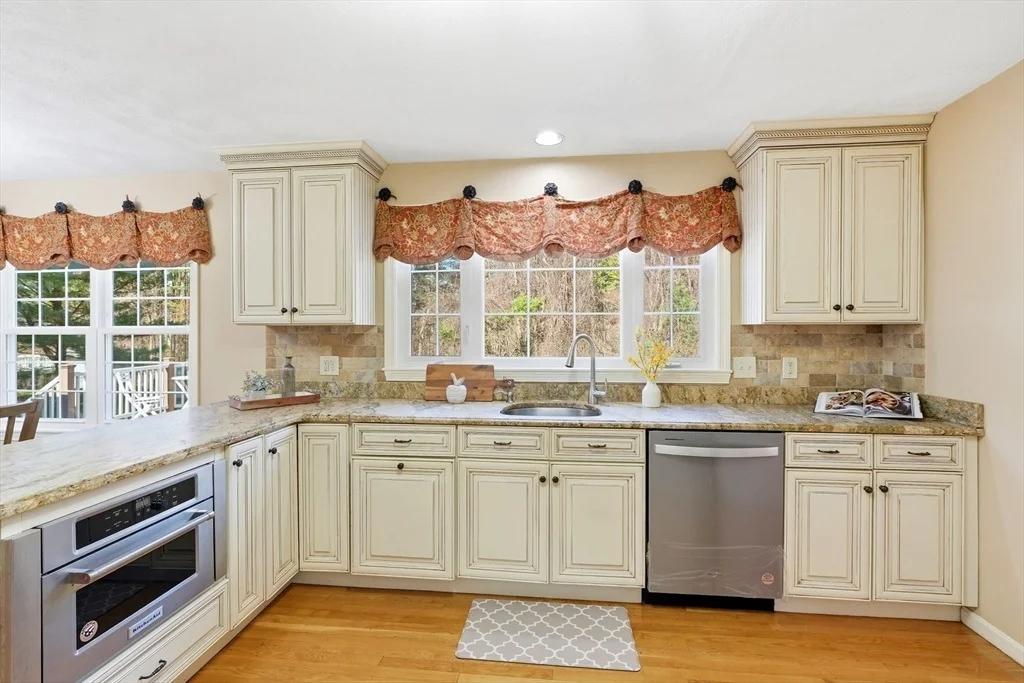 Photo of 9 Belknap Dr