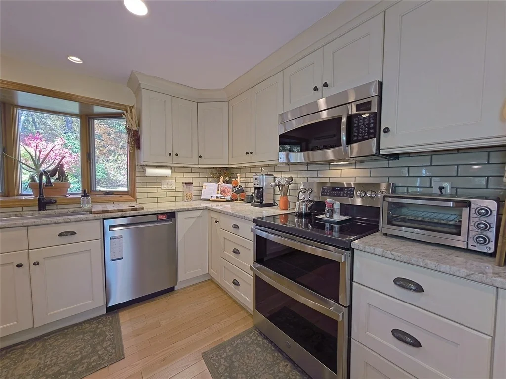 Photo of 101 Bellevue Rd