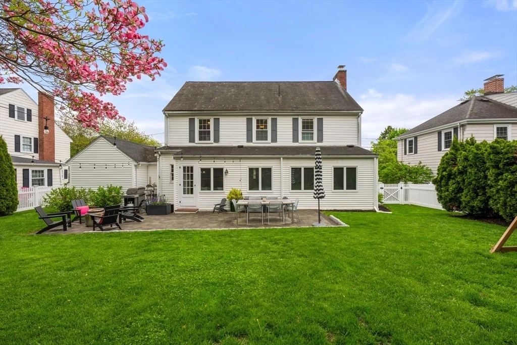 Photo of 60 Marilyn Rd