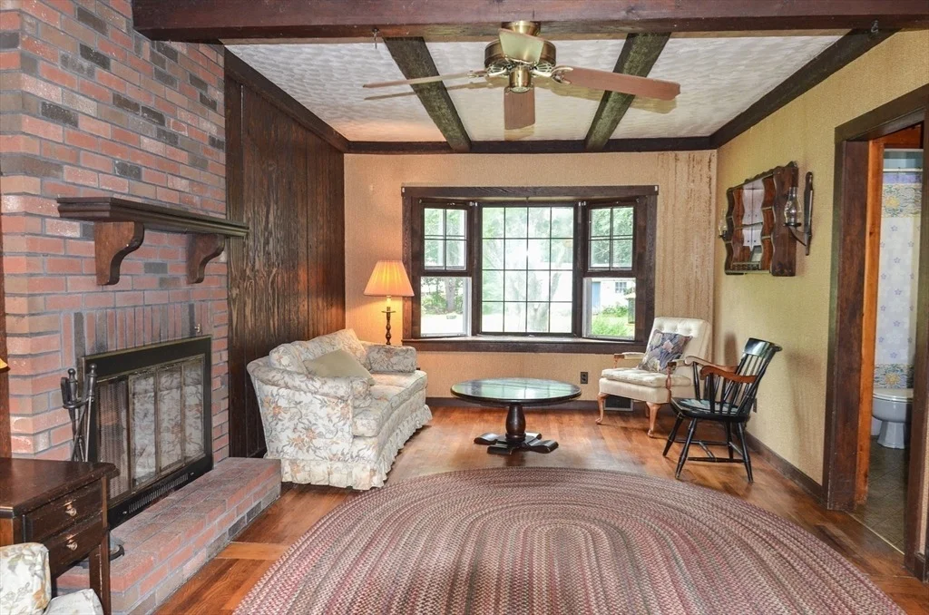 Photo of 240 Gates Pond Rd