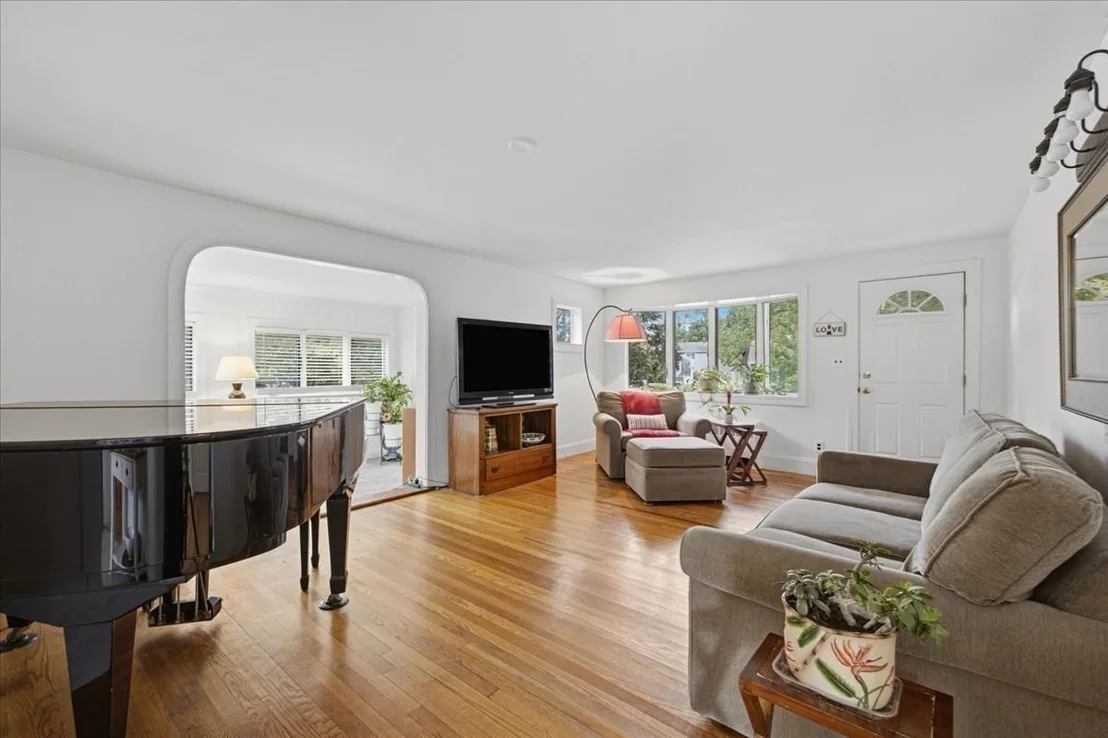 Photo of 33 Edgar Rd