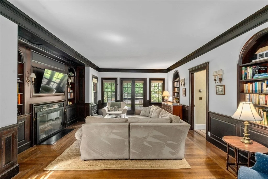 Photo of 44 Metcalf St