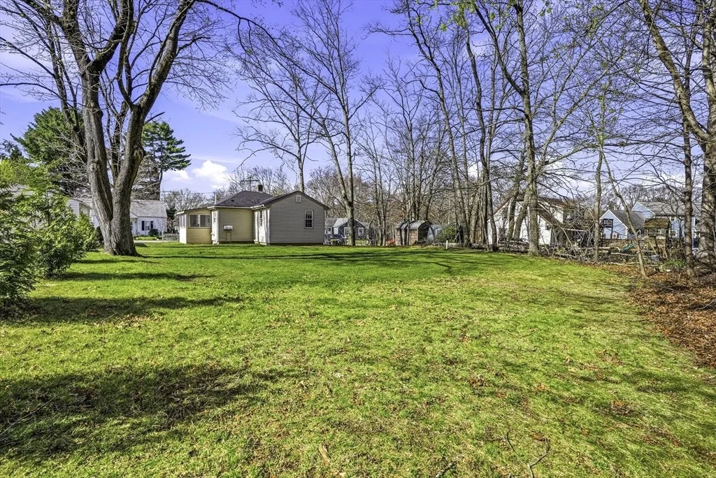 Photo of 71 Pickering Ave