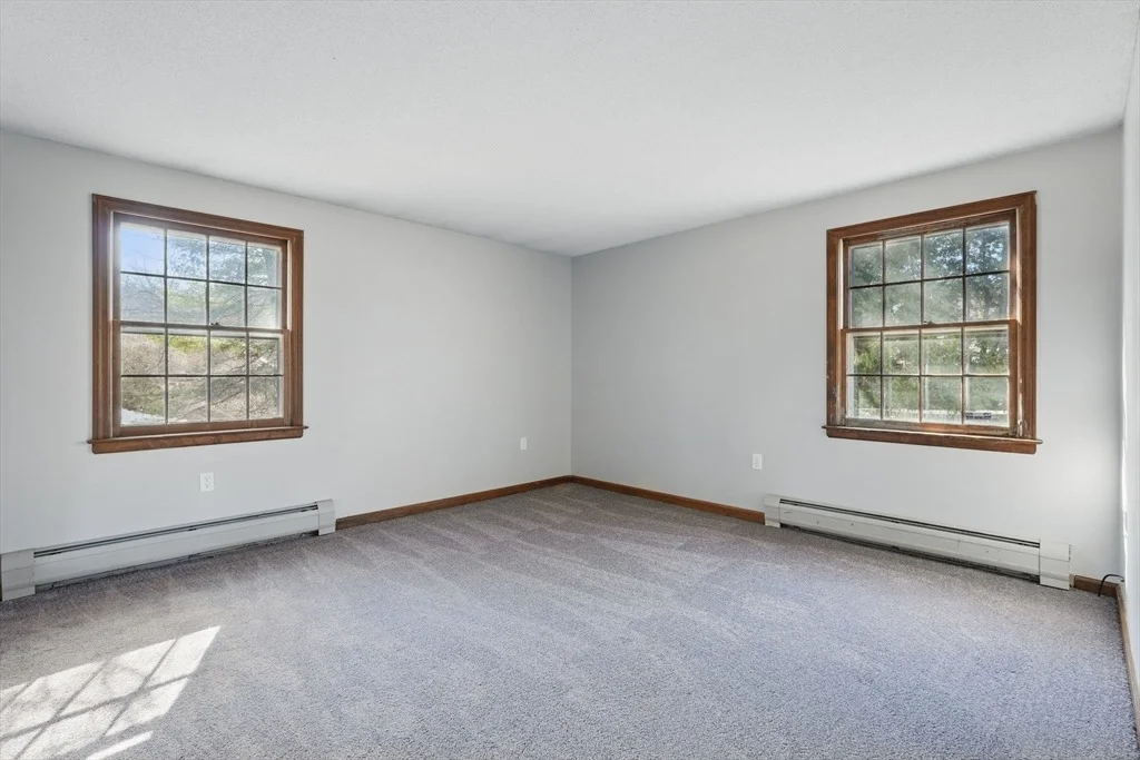 Photo of 195 Susan Drive