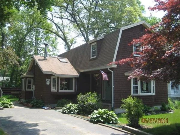 Photo of 7 Rose Ln