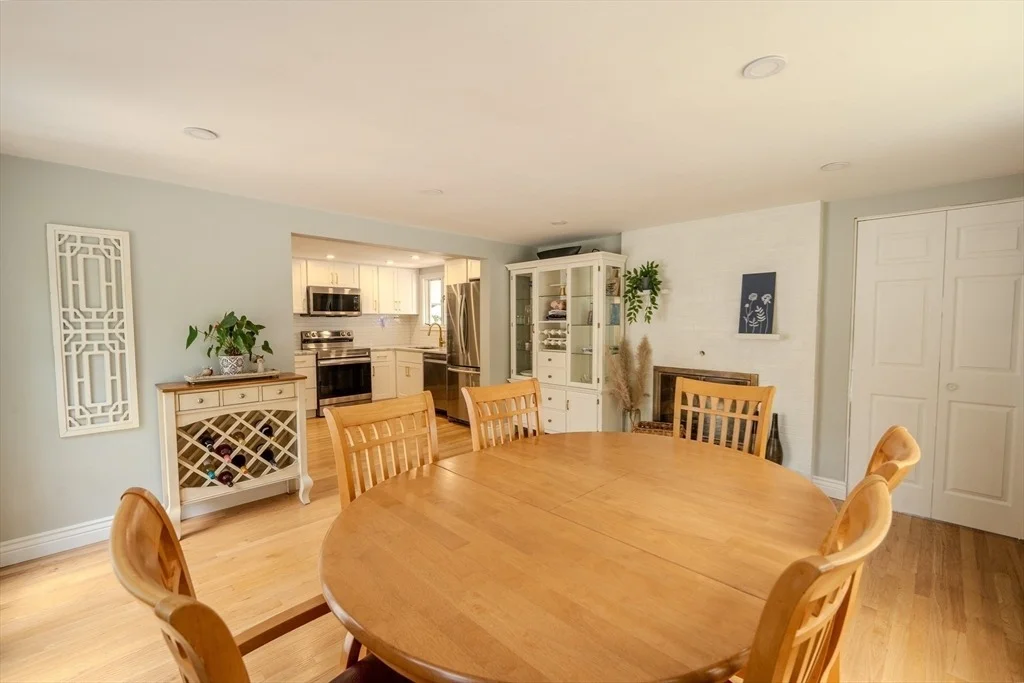 Photo of 40 Oneida Ave