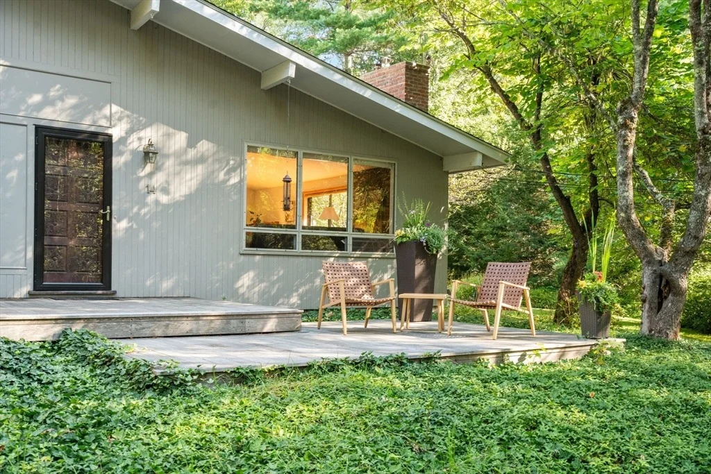Photo of 14 Tanbark Rd