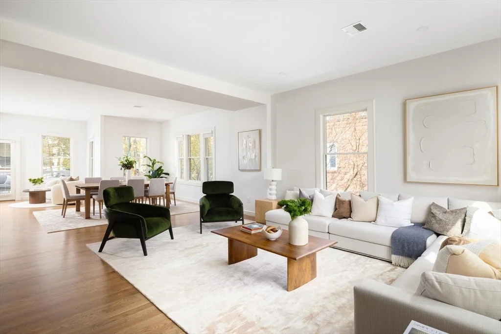 Photo of Unit 2 at 21 Kent Square