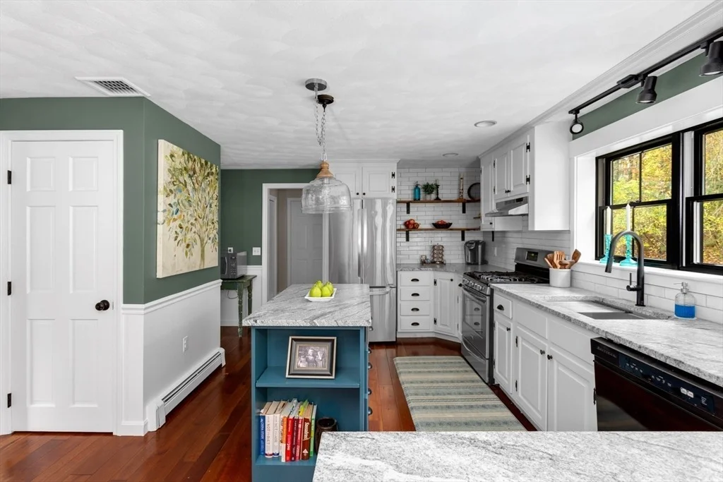 Photo of 8 Bubbling Brook Road