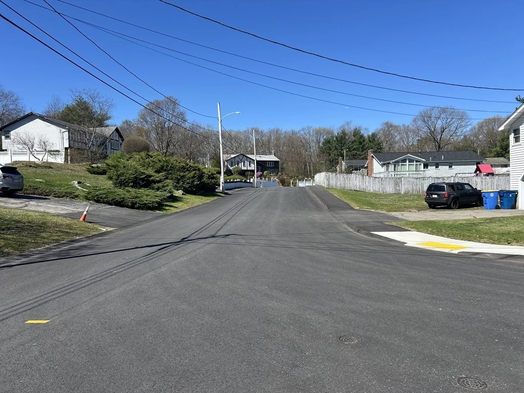 Photo of 1 Eisenhower Dr