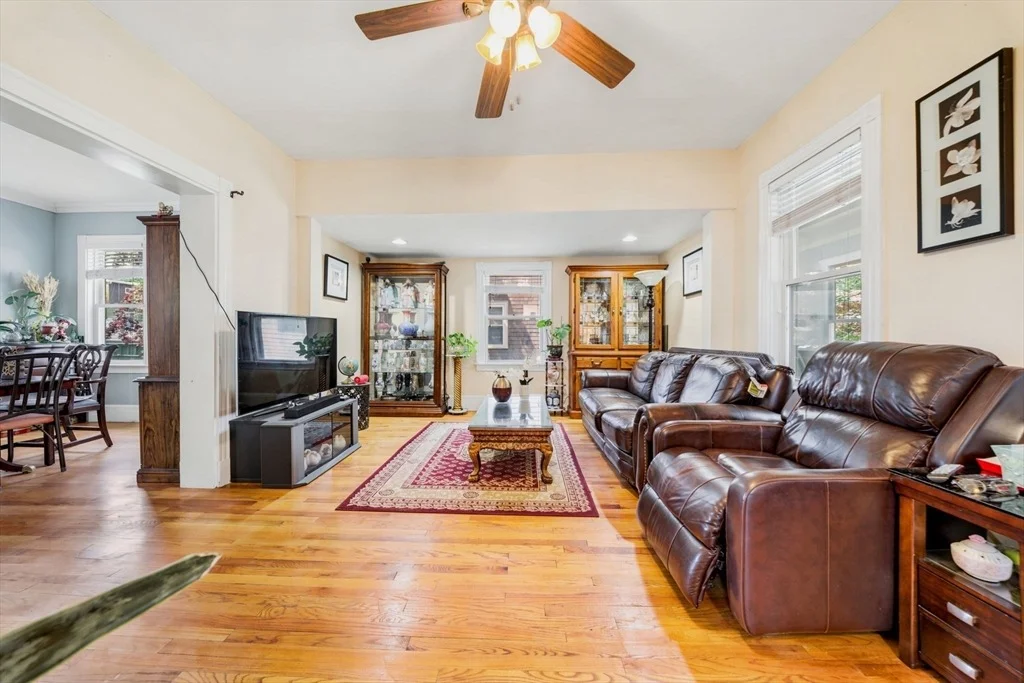 Photo of 75 Walker St