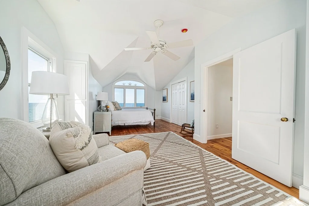 Photo of 556 Ocean Street