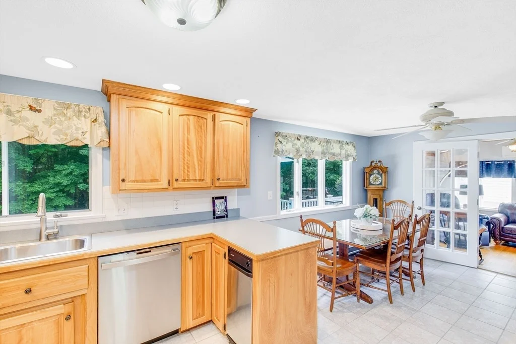 Photo of 33 Farnham Rd