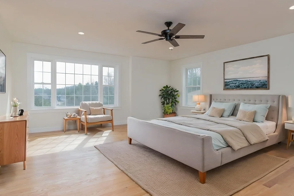 Photo of 76 Robin Hill Rd