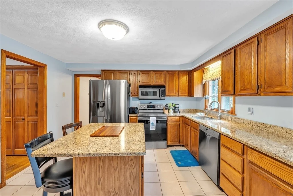 Photo of 143 Charlton Rd