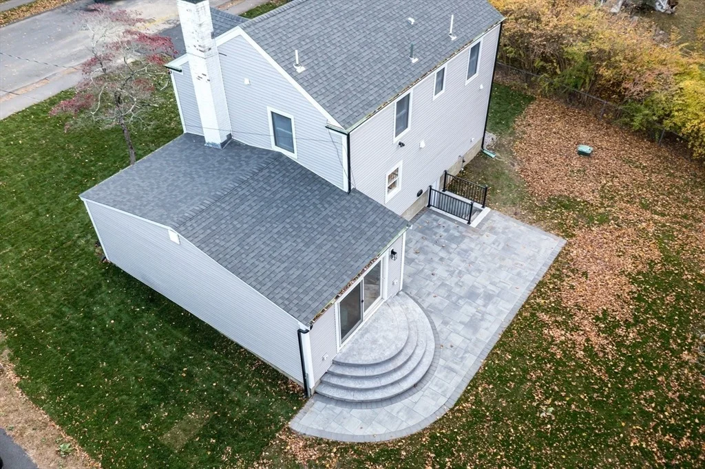 Photo of 18 University Dr