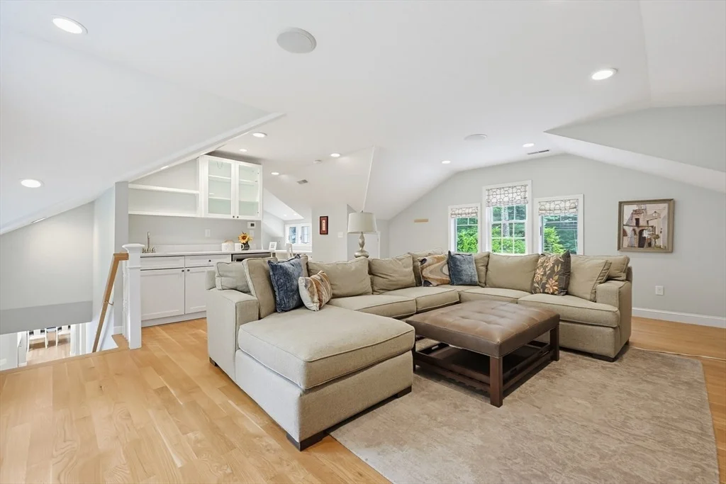 Photo of 53 Spring Rd